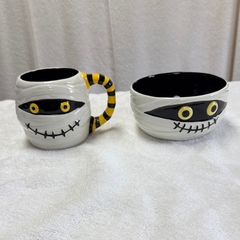 Mummy Face Mug and Bowl Set Halloween Never Used